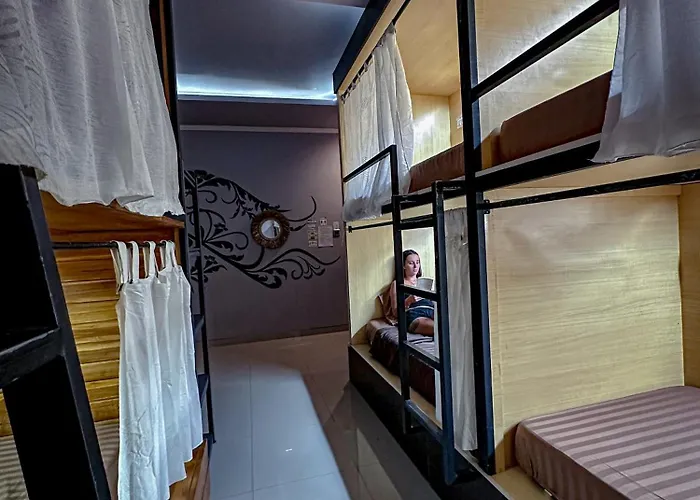 Dong Paloh Munduk